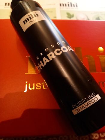 🌹Shampoing purifiant au charbon de bambou Mihi