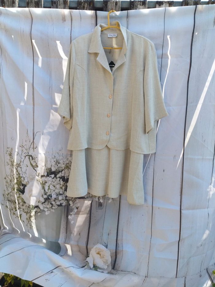 Tailleur New Chic neuf
