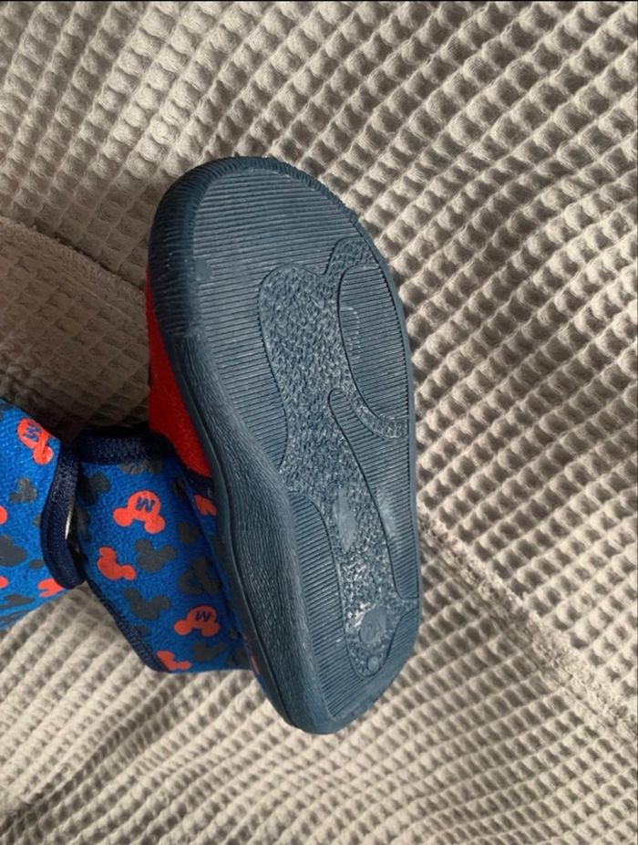 Chaussons Mickey - photo numéro 2