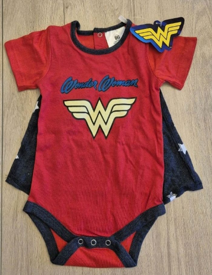 Ensemble wonderwoman  74 cm