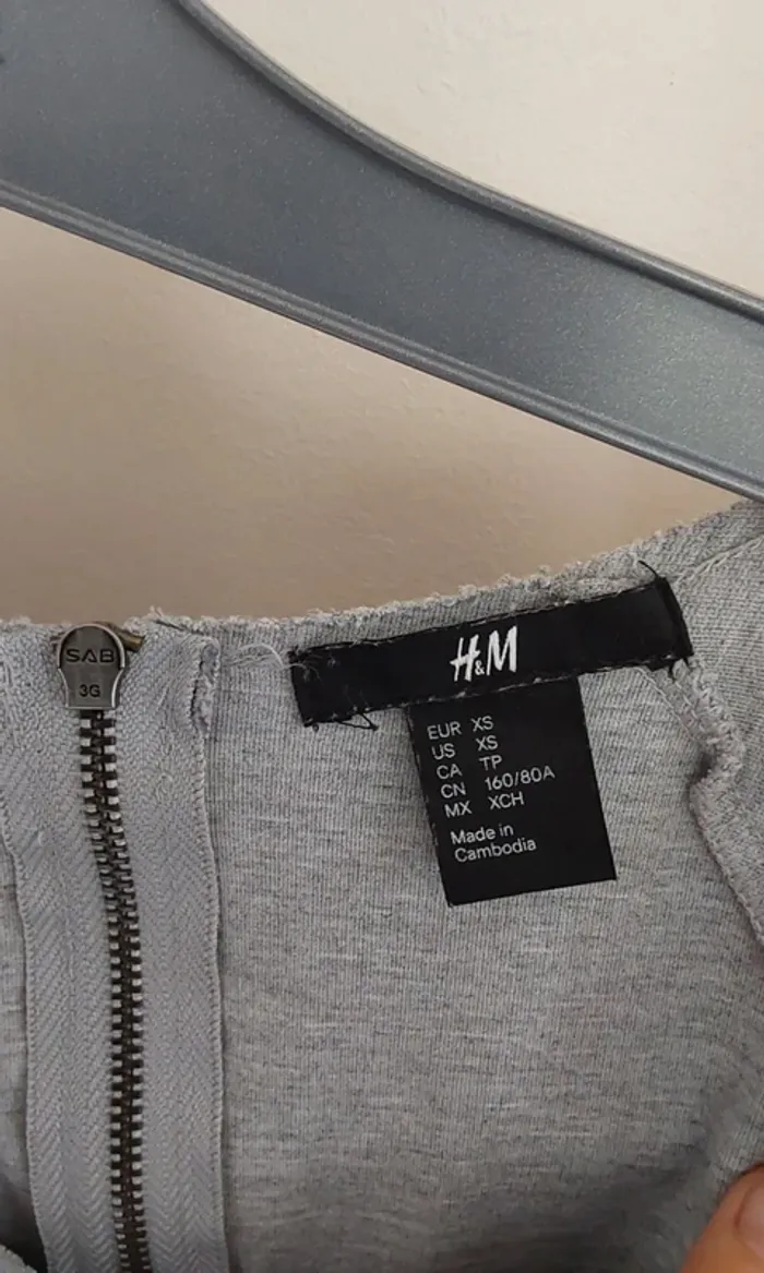 Robe grise près du corps moulante H&M T 34 - photo numéro 6