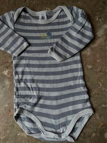 Bodies petit bateau manches longues 9mois