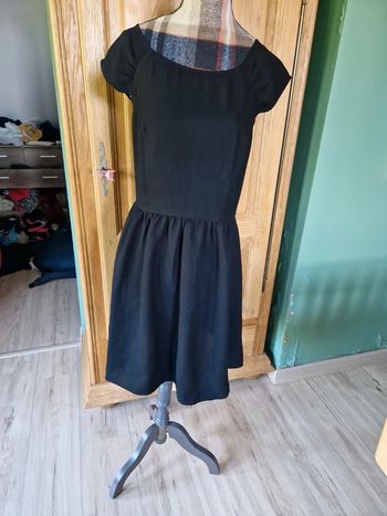 Superbe petite robe noire promod taille 40