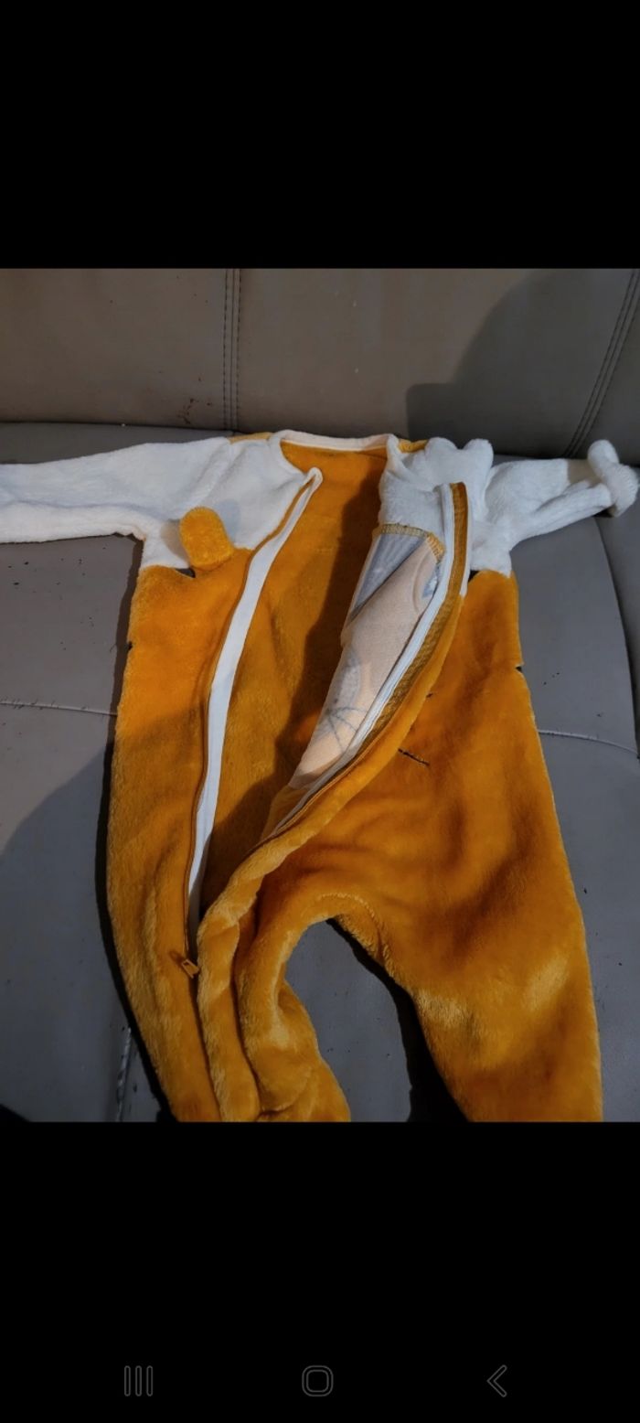 Pyjama lion 3 mois - photo numéro 3