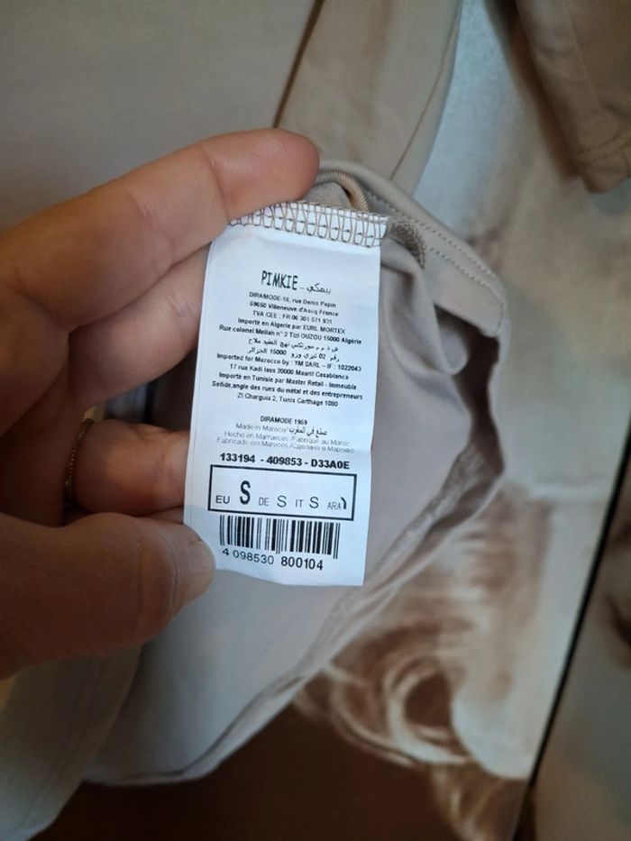 Tee-shirt col V stretch - photo numéro 4