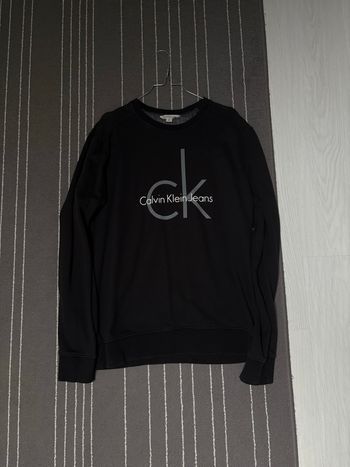 Pull Calvin Klein