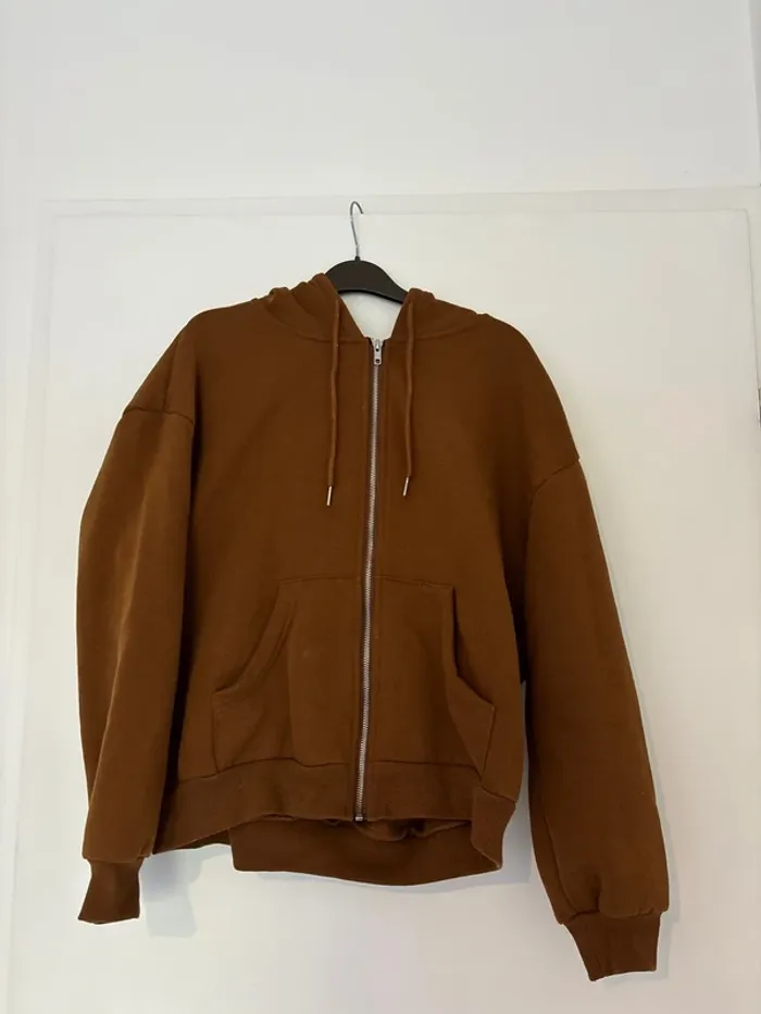 Sweat à capuche zippé taille S