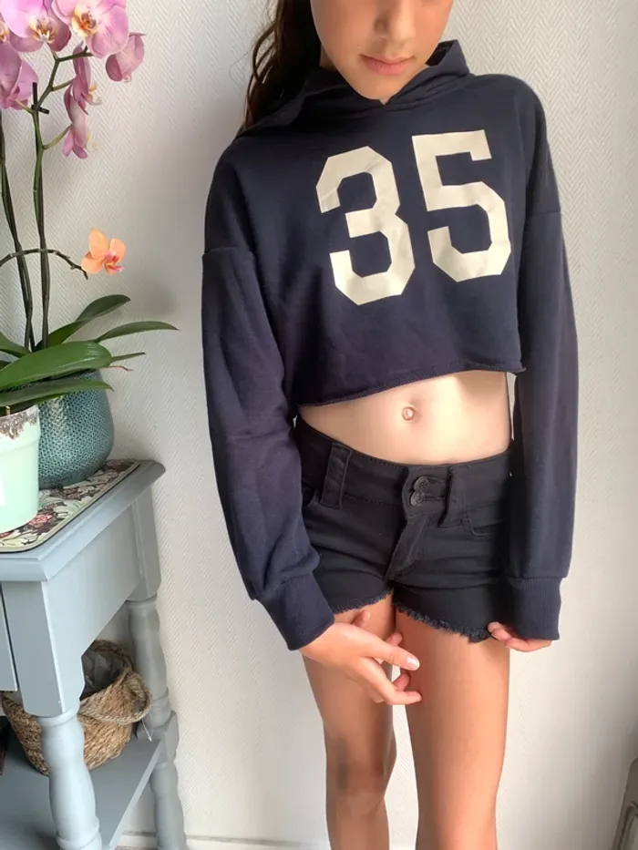 Ensemble sweat + short en jeans | neuf avec étiquette - photo numéro 4