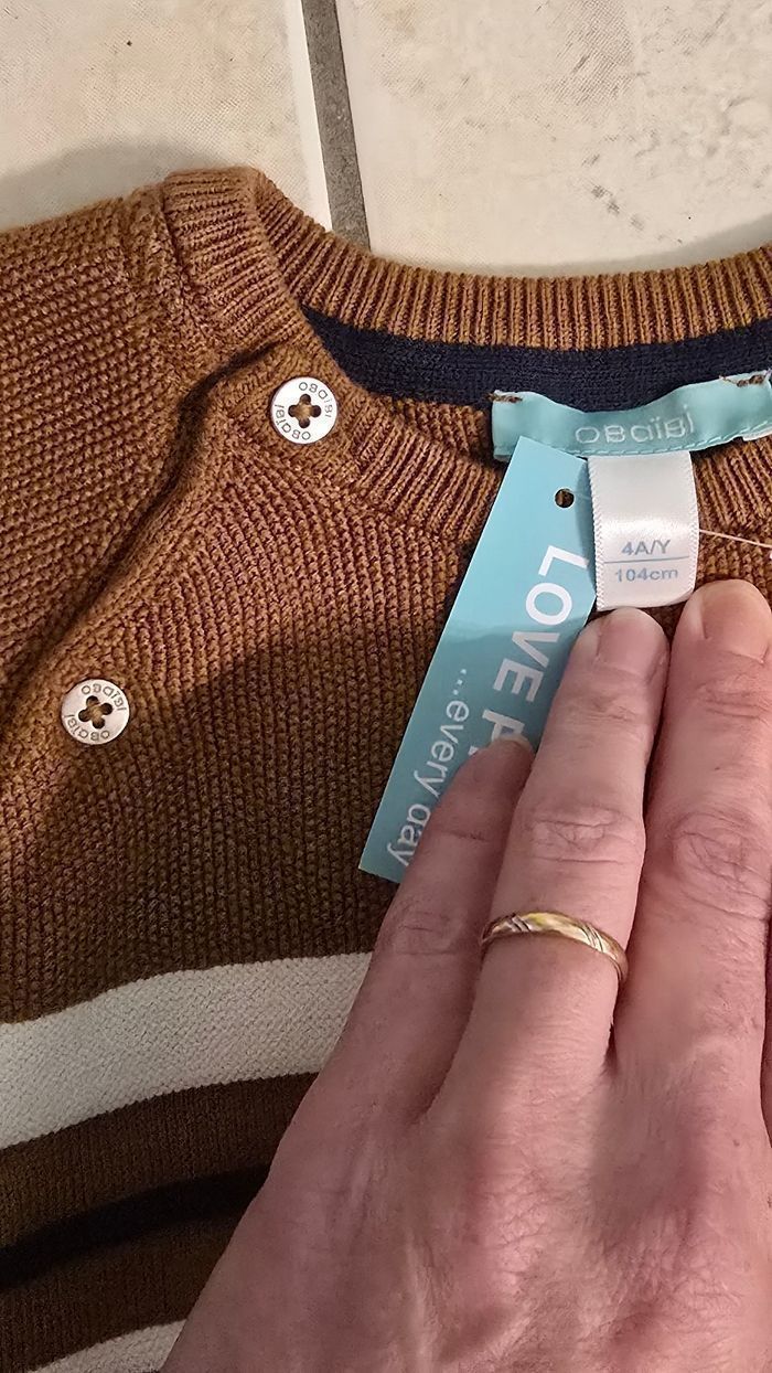 (NEUF non porté) 🏷😍🤩🥰 superbe pull tricot 4ans Garçon 🥰🤩😍 - photo numéro 3