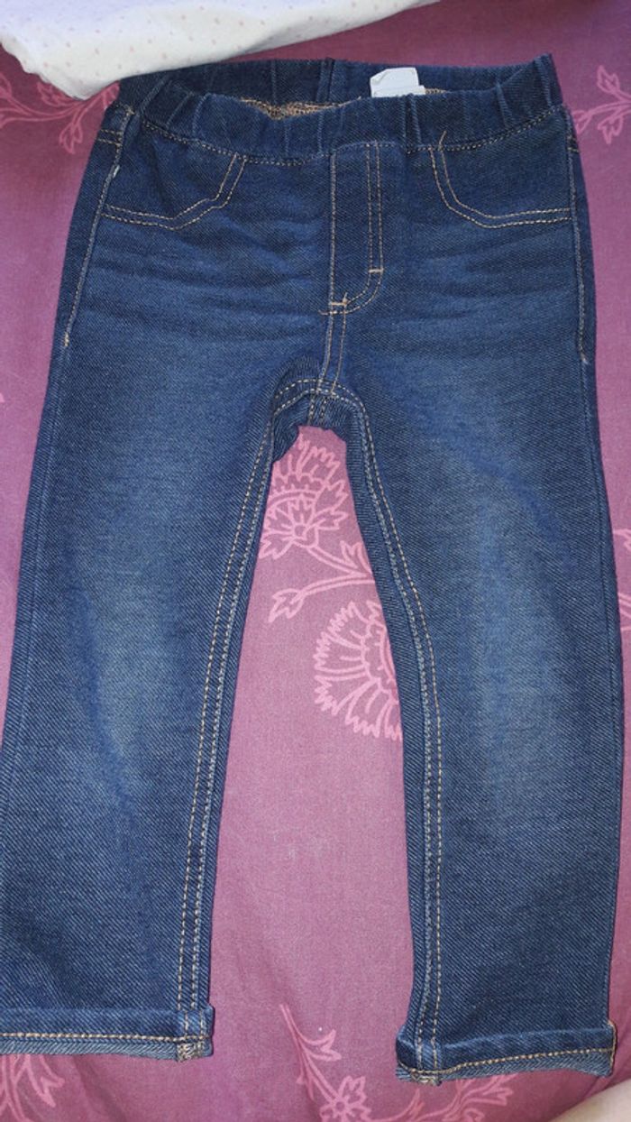 Joli petit ensemble tee-shirt +legging jean - photo numéro 2