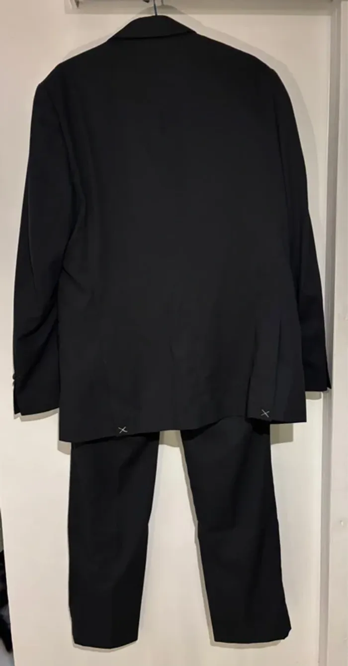 Beau costume homme noir de marque Tri Polis taille 44-46 neuf jamais porté - photo numéro 4