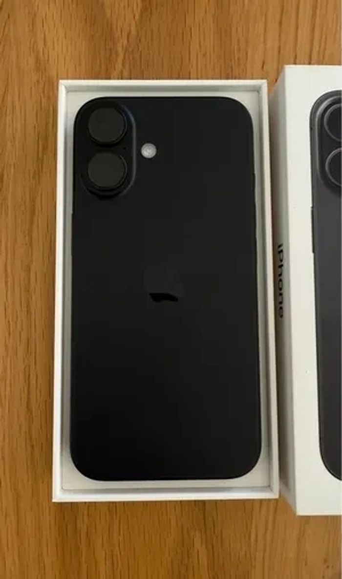 Apple iPhone 16 Noir 256 Go comme neuf acheté en décembre 2024 - batterie 100% encore sous garantie - photo numéro 2