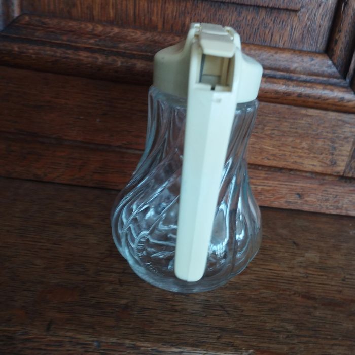 Pichet verseur - photo numéro 3