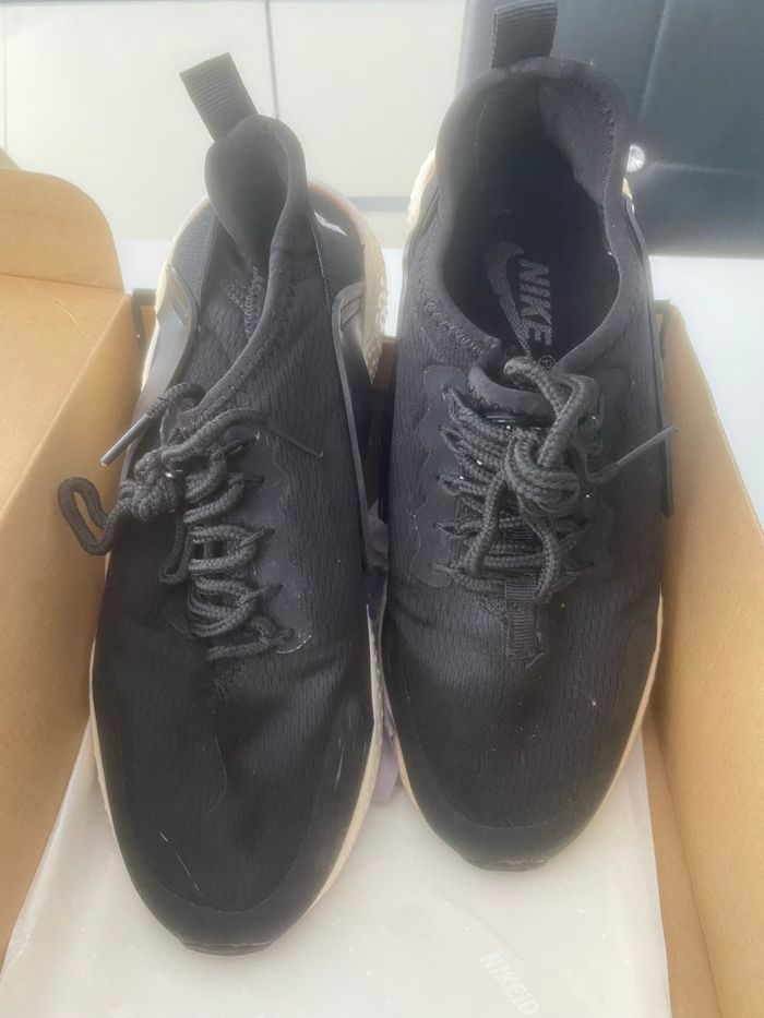 Paire de baskets - photo numéro 4