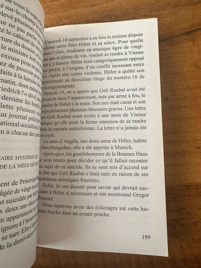 Livre L’Ange de Munich de Fabiano Massimi - photo numéro 2