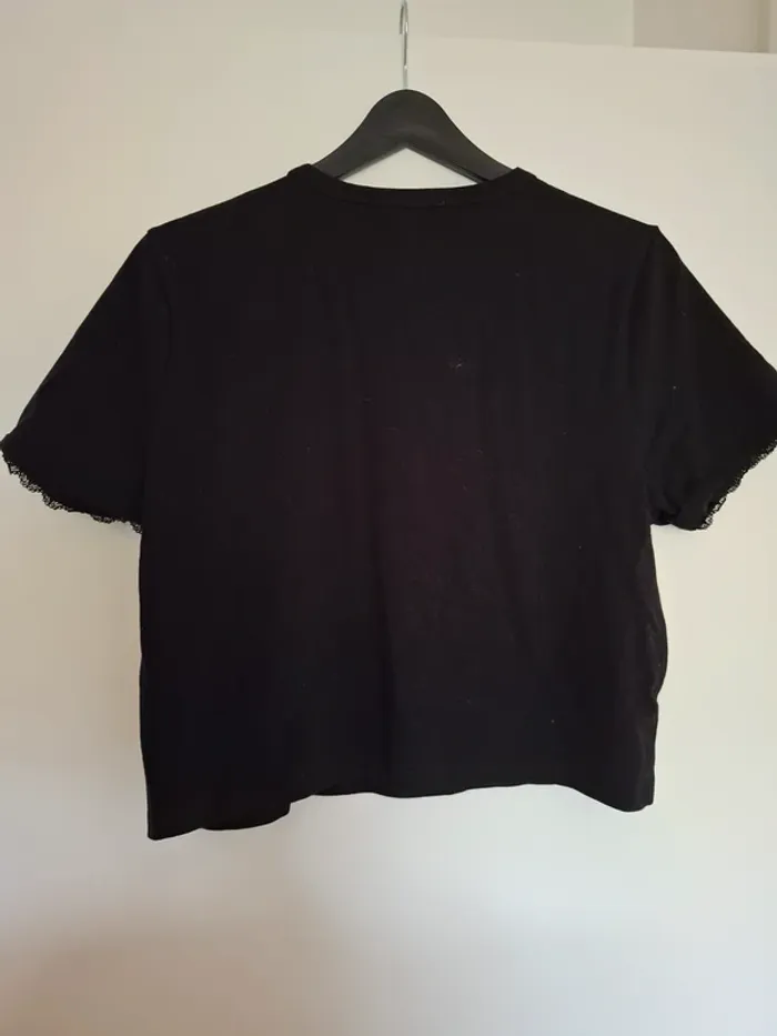 Zwart crop tshirt maat XL Primark "Nieuwstaat" - photo numéro 2
