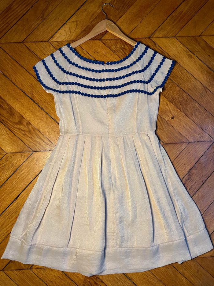 Sublime robe beige et bleu marine T38