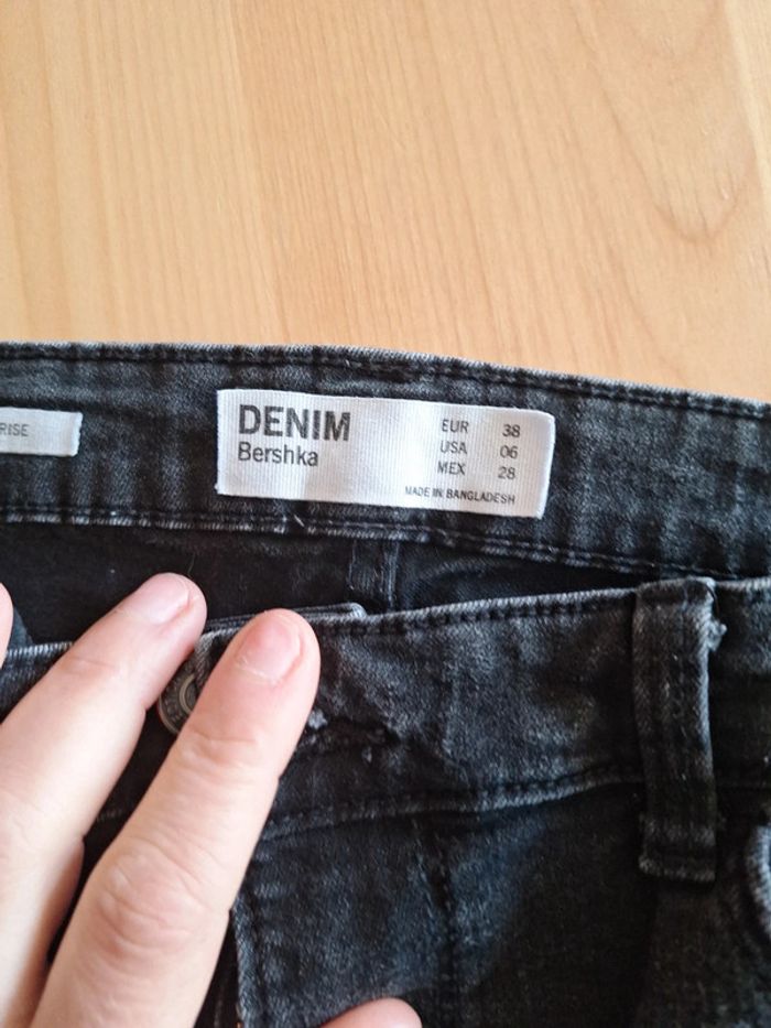 Jeans  noir bershka - photo numéro 2