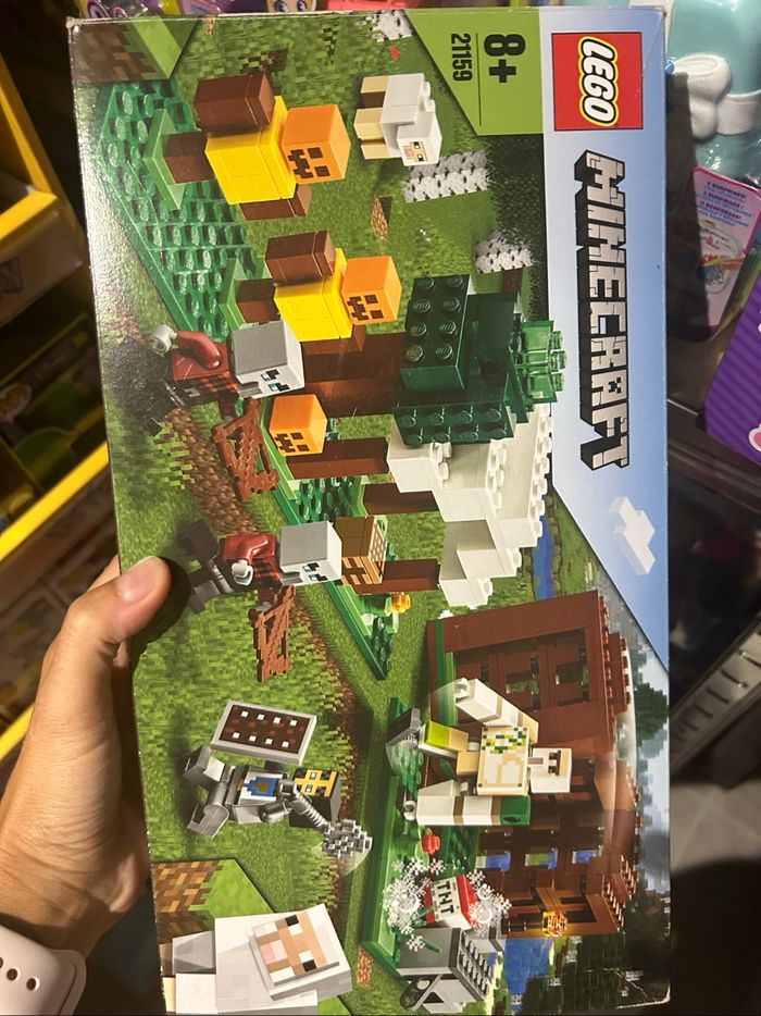 Lego Minecraft The Pillager Outpost 21159