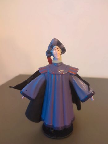 figurine Disney notre dame de Paris