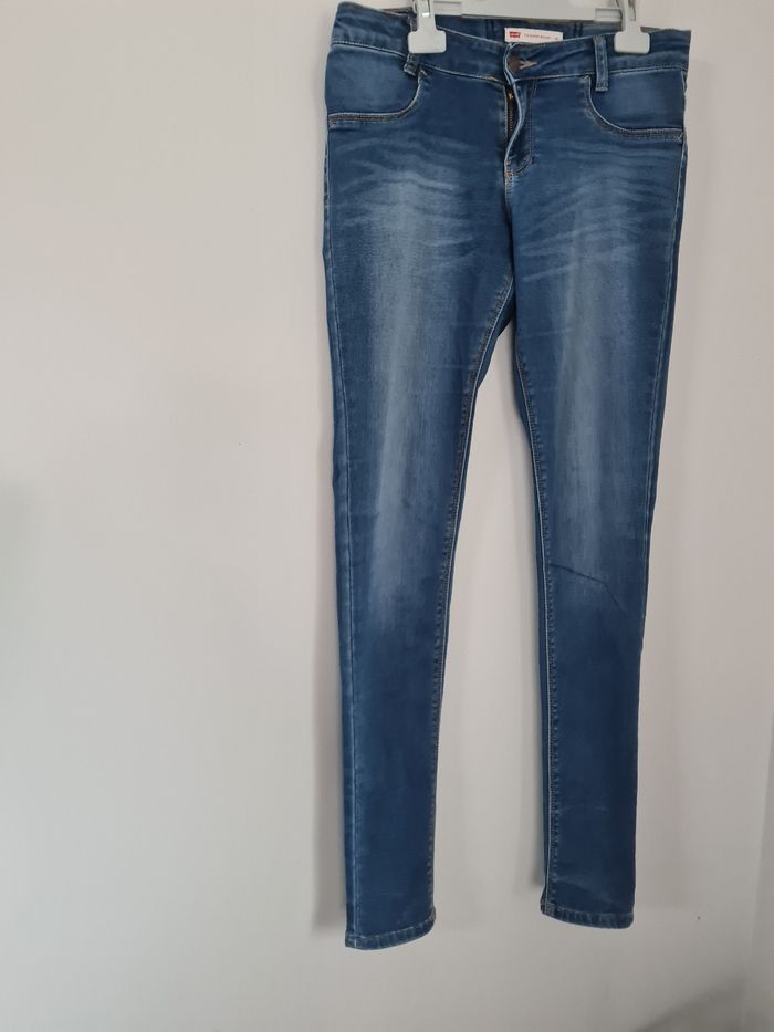 Jean levis 710 super skinny