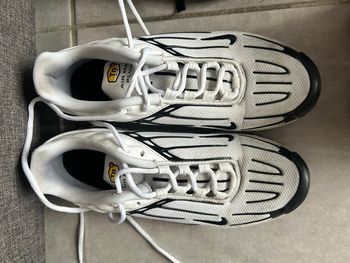 Baskets NIKE TN blanches 39