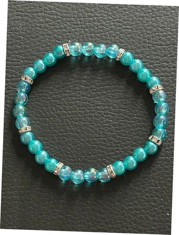 Bracelet turquoise et argenté en perles taille unique jamais porté