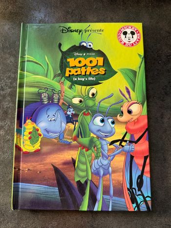 Livre « 1001 pattes »