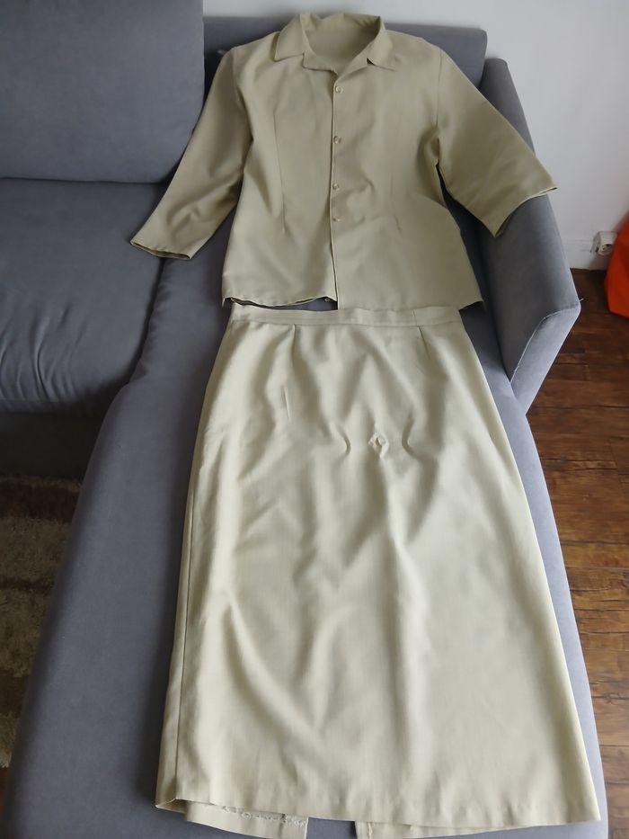 Tailleur Veste et Jupe