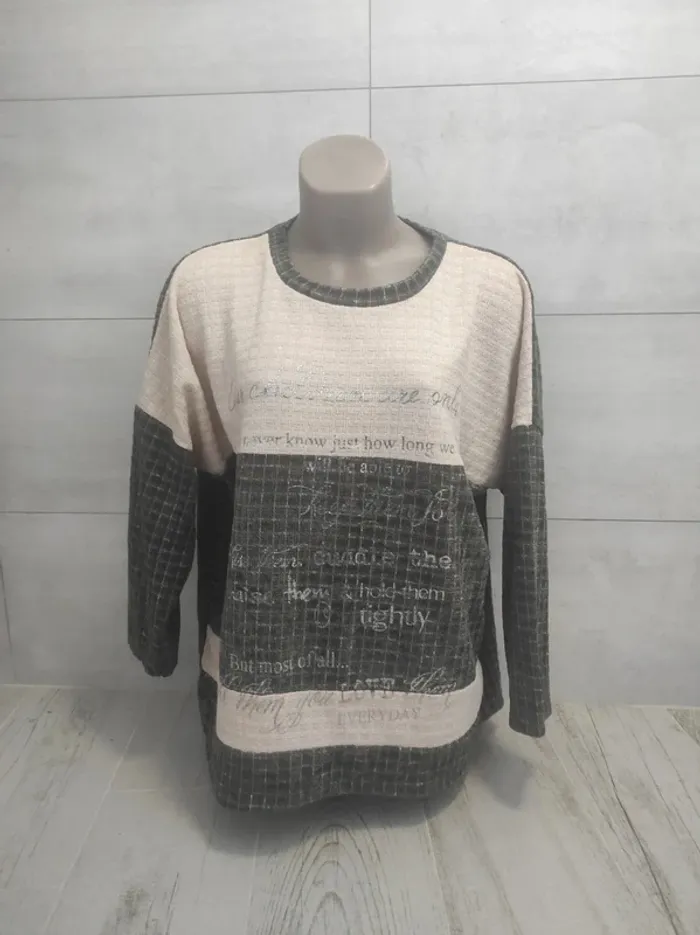 Pretty cream and khaki jumper - New Collection - size 4XL - photo numéro 2