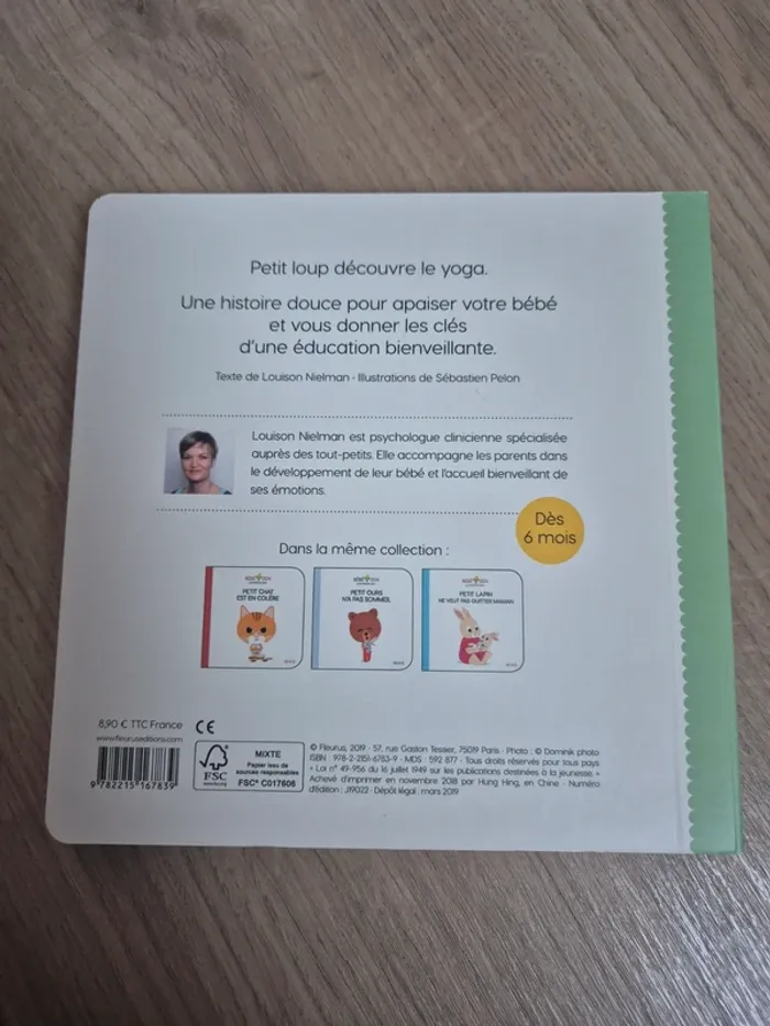 Livre Petit loup fait du yoga - photo numéro 2