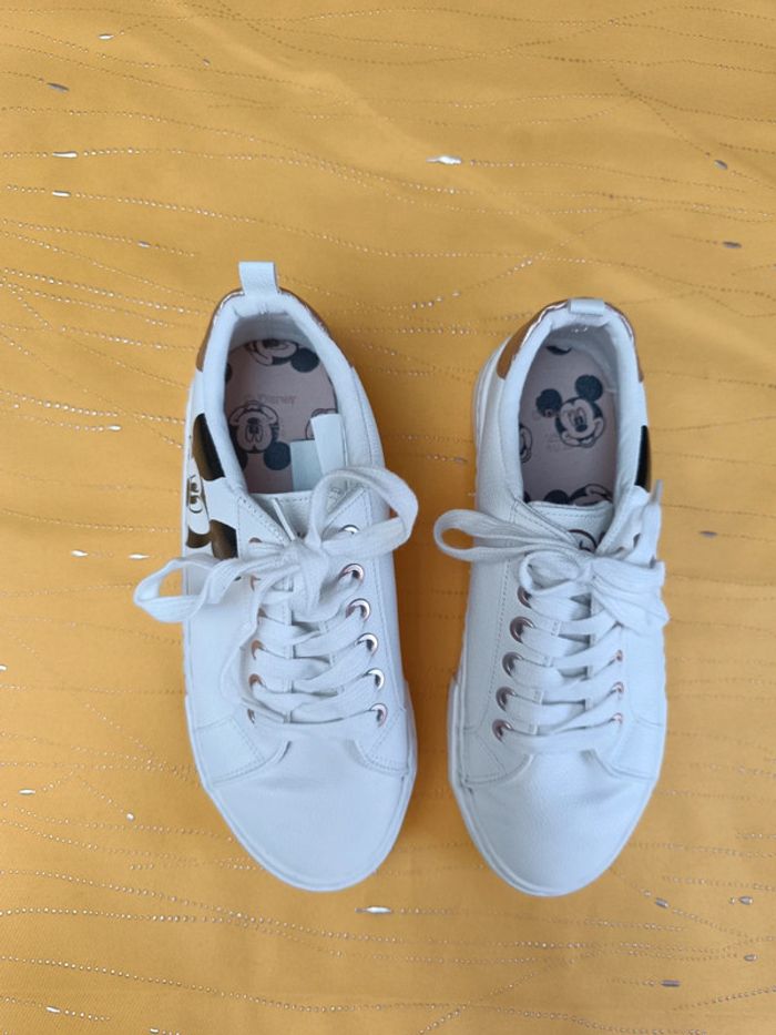Basket Mickey Disney pointure 36 - photo numéro 5