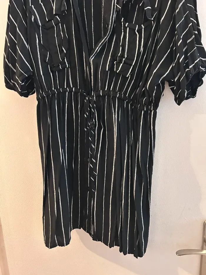 Robe manche courte noire taille 42 - photo numéro 4