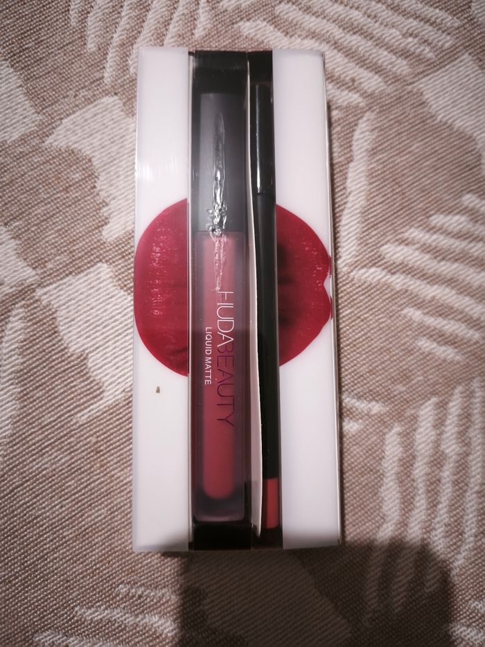 Gloss avec son crayon