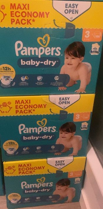 Couches Pampers baby-dry taille 3 (3cartons)