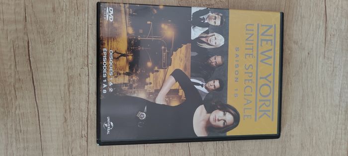 DVD New York Unité spéciale saison 15 - photo numéro 2
