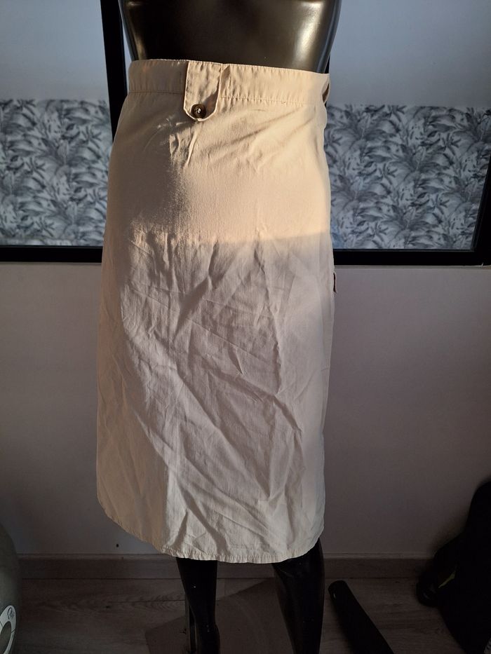 Jupe beige mi-longue 16 ans ou 32 - photo numéro 2