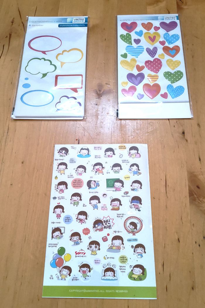 Planches à stickers et étiquettes
