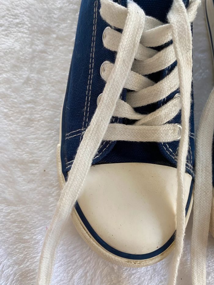 Chaussure T. 34 - photo numéro 2