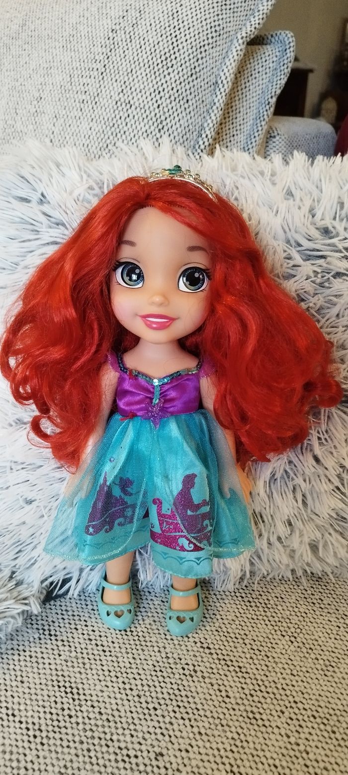 Poupée Disney Ariel 38 cm. Très bon état