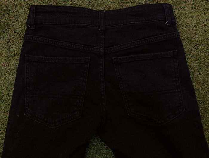 Jeans noir - photo numéro 3