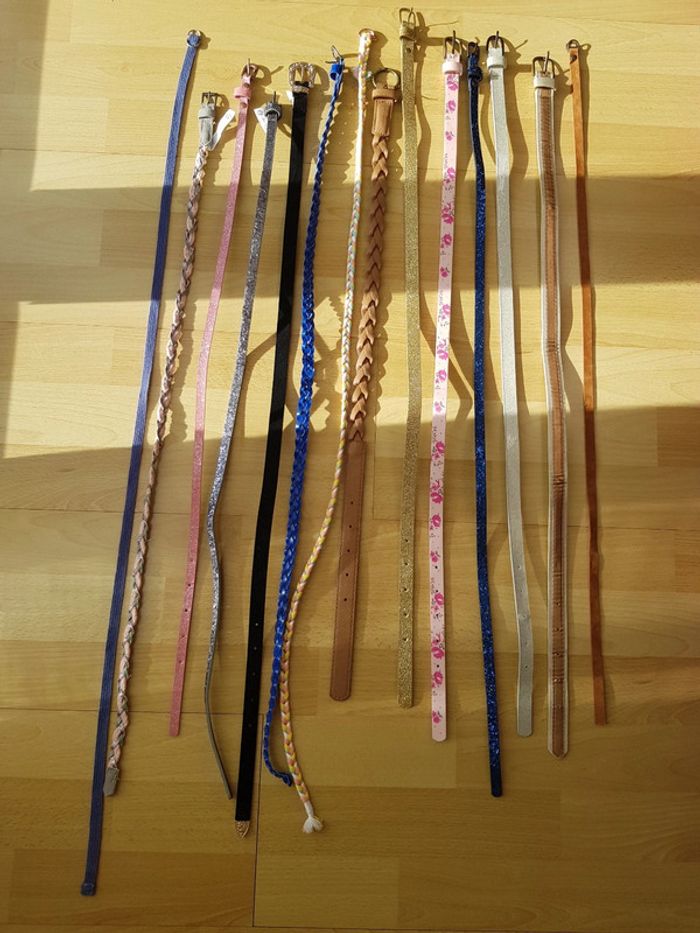 Lot de 14 ceintures enfants neuves
