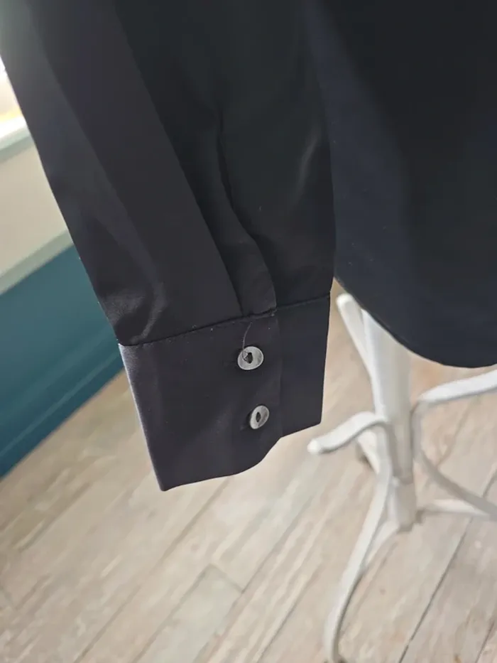 Chemisier noir satin brillant polyester viscose - photo numéro 3
