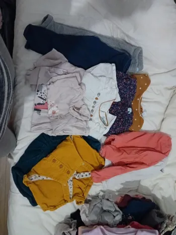 Lot vêtements 23 mois