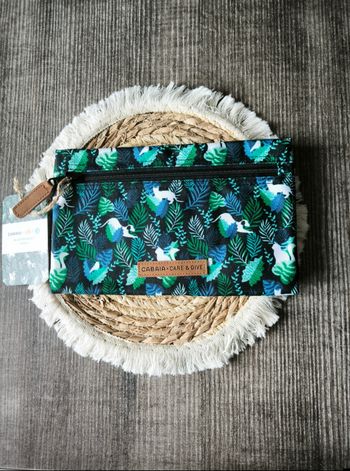 Pochette Cabaia édition limitée SPA avec étiquette