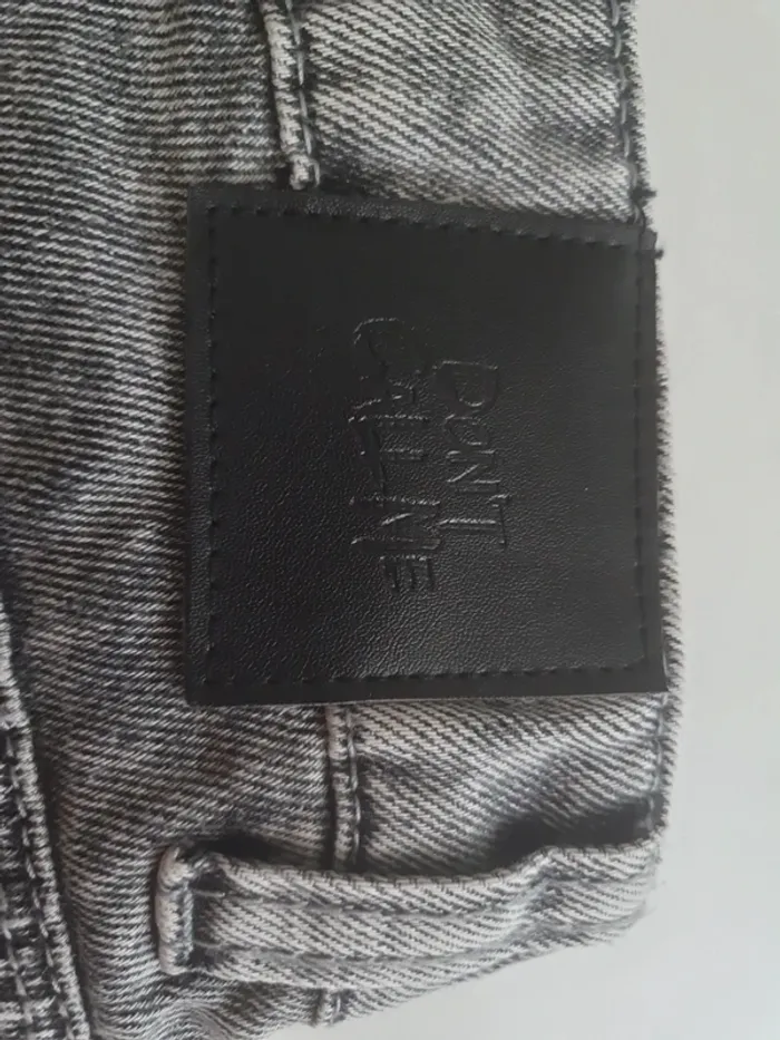 Jeans large délavé - photo numéro 5