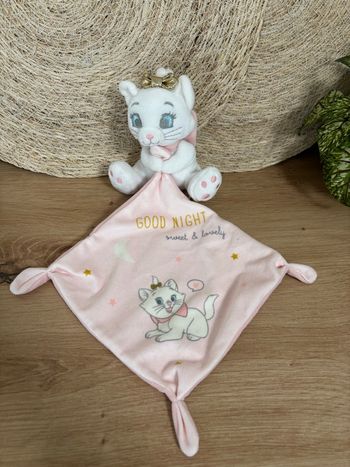 Doudou chat Marie mouchoir rose good night Disney 