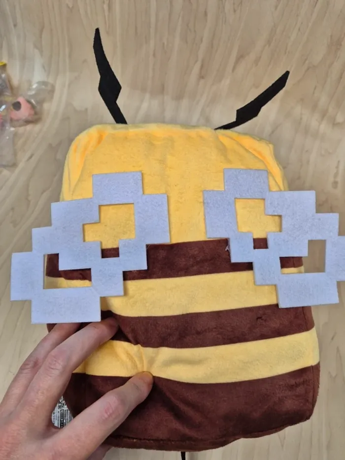 Peluche Minecraft Abeille grand format - photo numéro 6