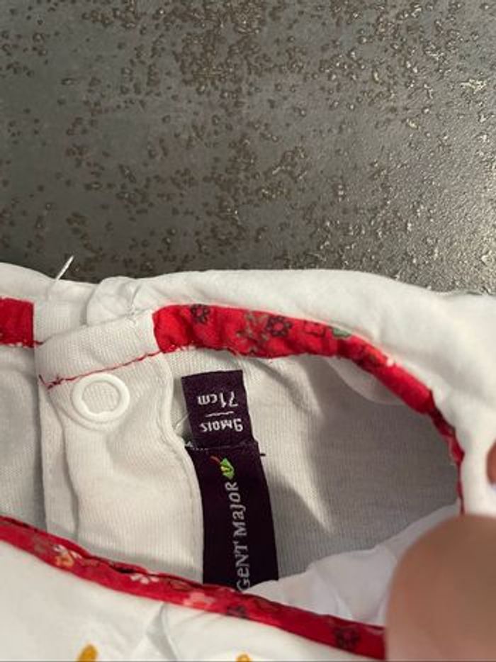 T shirt manche longue fille 9 mois - photo numéro 2