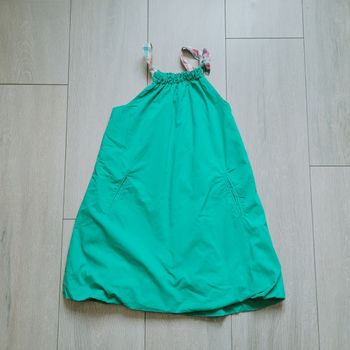 Robe verte. Fille 8 ans. Marque Okaidi